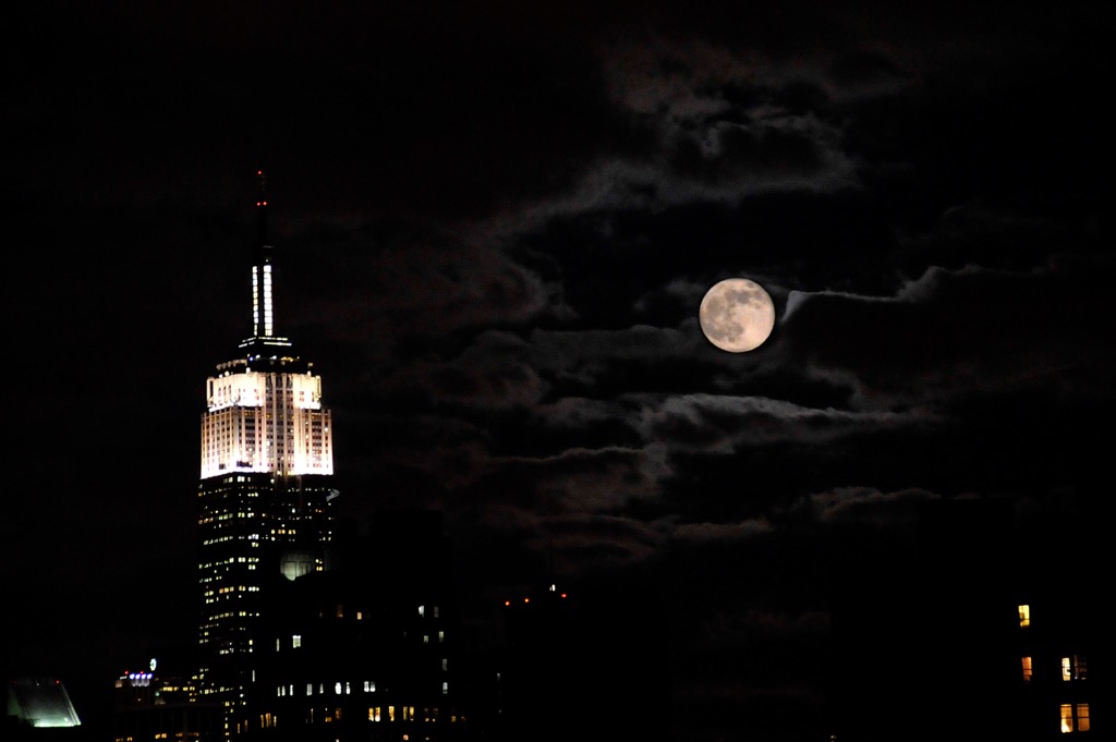 EMPIRE STATE BUILDING, FULL MOON